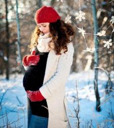 Как провести фотосессию беременной зимой